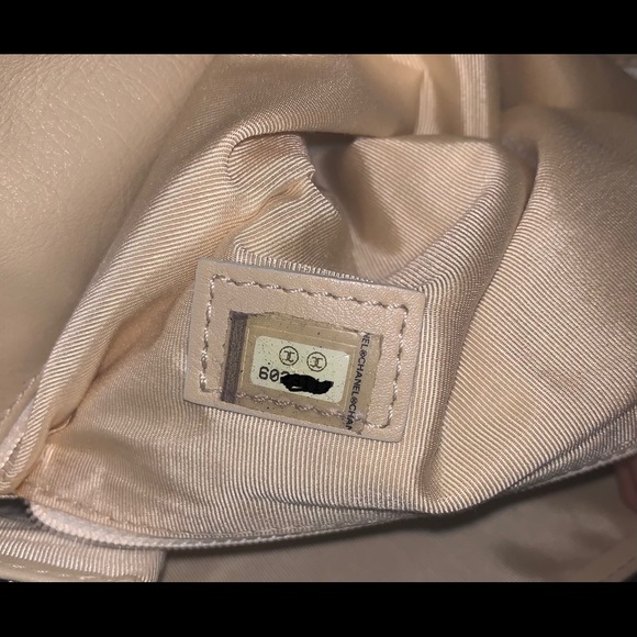 Chanel Beige Boho Leather Crossbody Satchel Messenger Bag Vintage AUTHENTIC - Picture 8 of 16